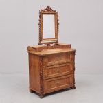 537749 Mirror chest